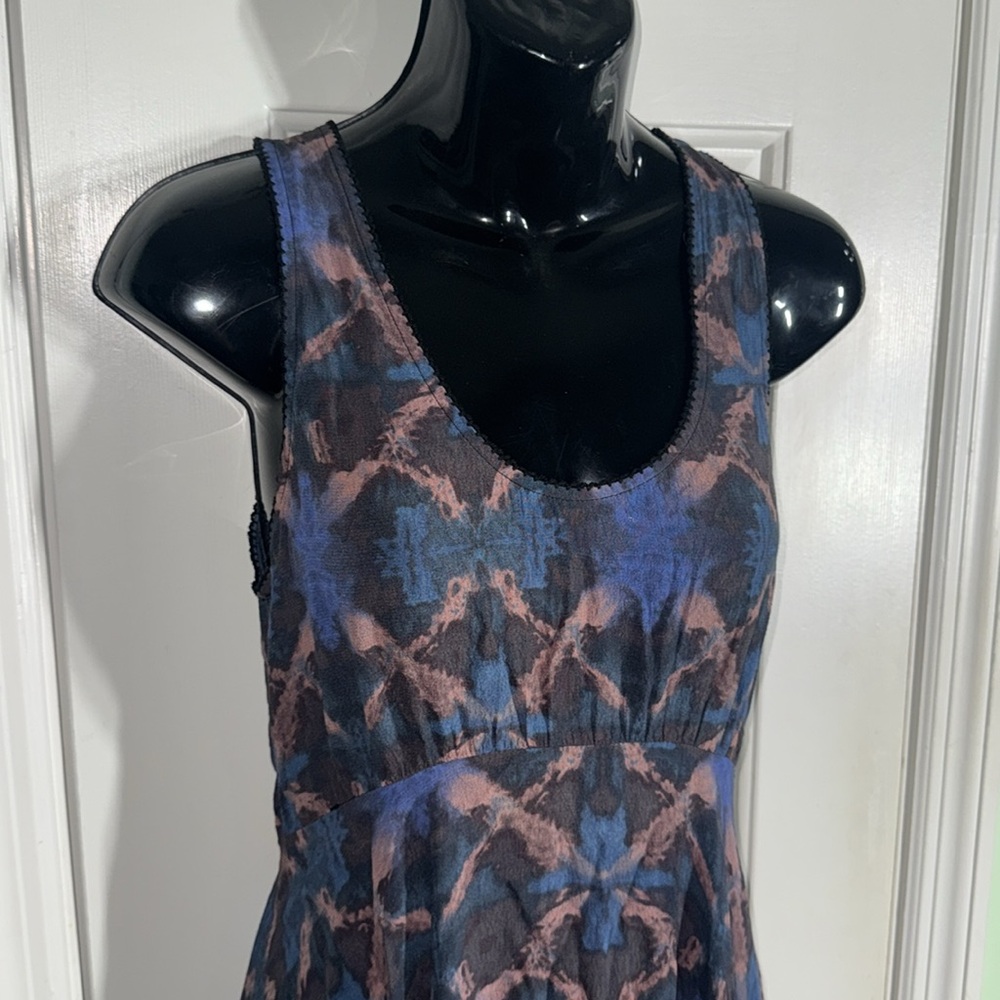 Free People Blue & Pink Pattern Sleeveless Mini Dress Fun Flirty Boho Size 2 - Picture 2 of 12